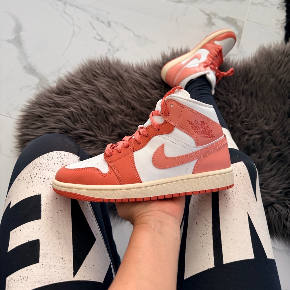 Air Jordan 1 Mid